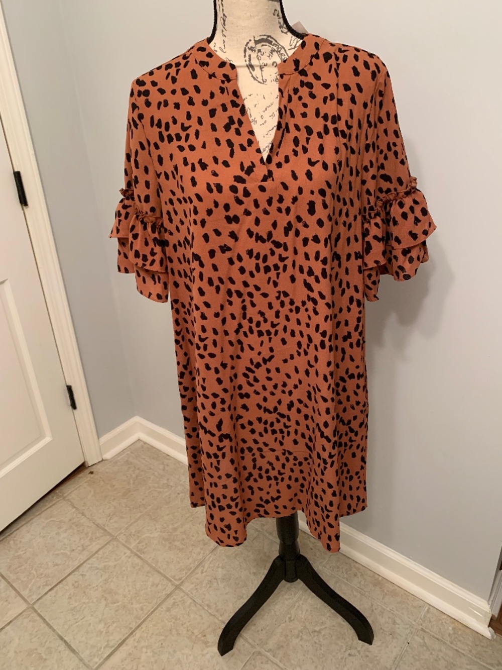 Boutique leopard print dress. New with tags. Size Small.